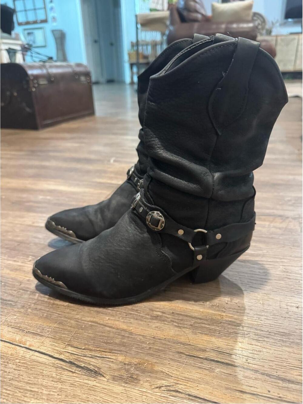 Vintage Black Leather Western Ankle Boots Metal Toe Tips Sz 8-8.5